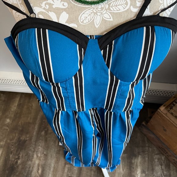 Band of Gypsies wide leg jumpsuit size small. - Picture 3 of 9